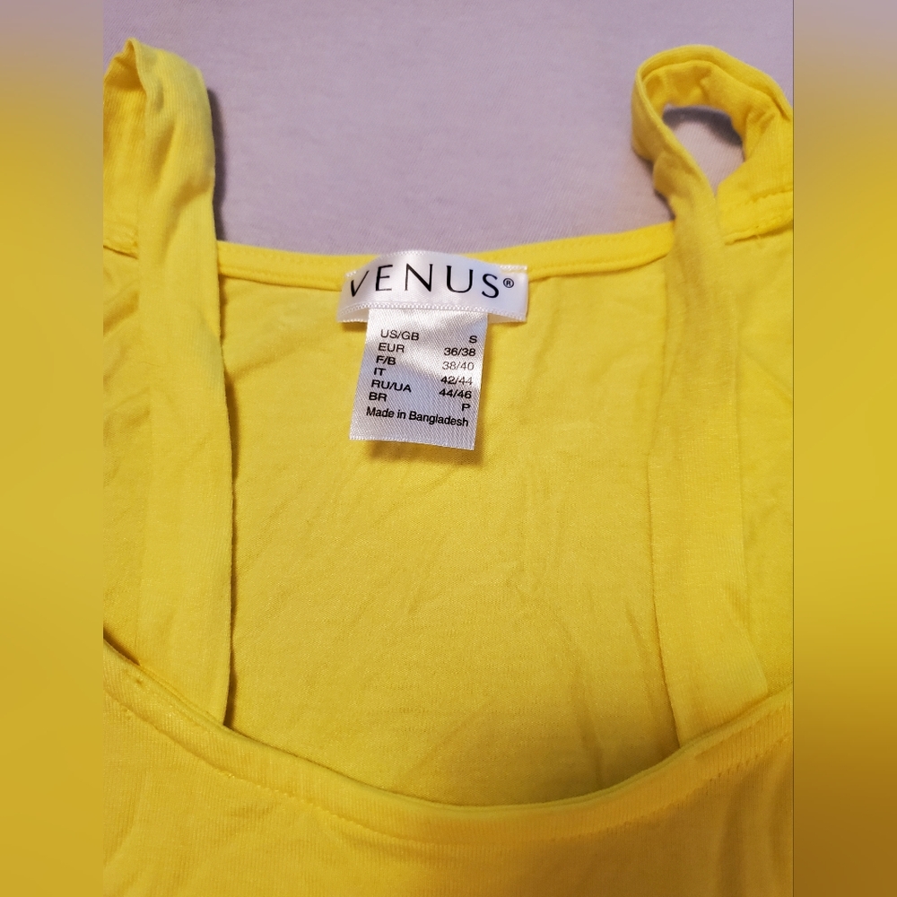 Cold shoulder tee - Picture 3 of 5
